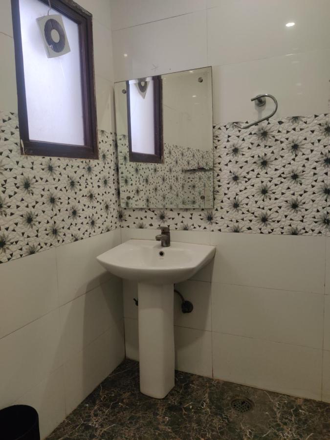 Hotel Hadimba Way - Rated And Awarded In !! Balcony