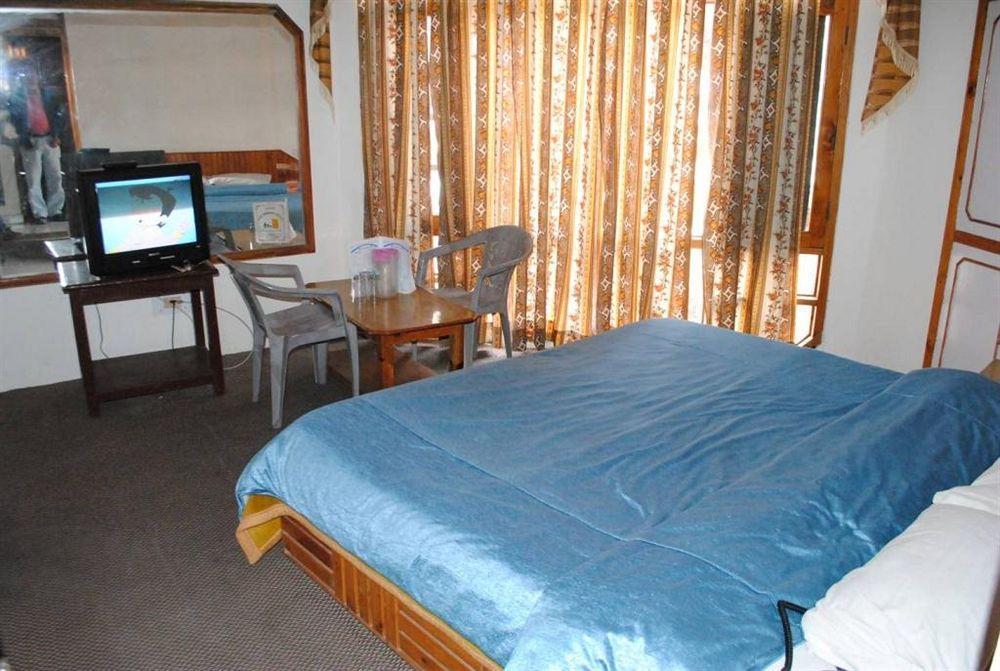 Hadimba Way - Rated And Awarded In !! Balcony 3* Manali (Himachal Pradesh)